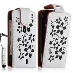 Housse étui coque pour Sony Ericsson Xperia Kyno motif fleurs couleur blanc + mini stylet + film écran